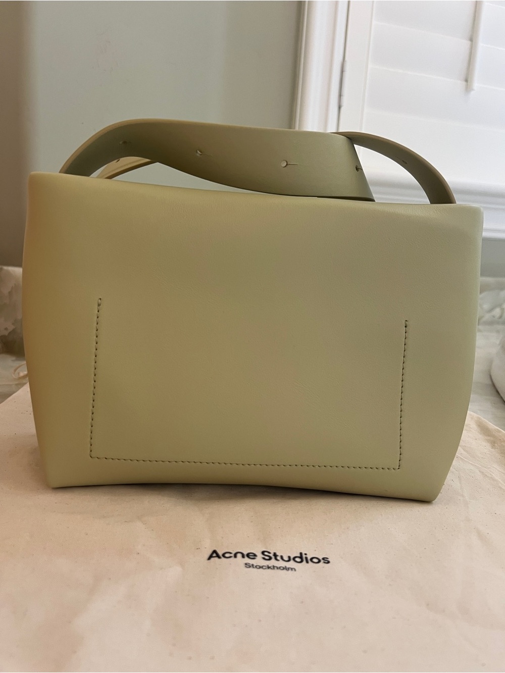 Acne Studios Musubi knotted Pale Sage Leather Shoulder Bag with Sculptural Bow - Picture 13 of 14